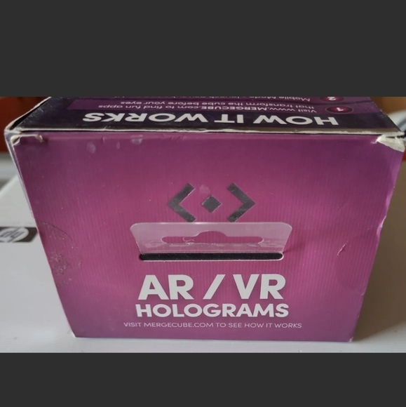 Merge Cube Holograms in Your Hand Virtual Game For IOS Android Tablet ARC-01 - Picture 6 of 7